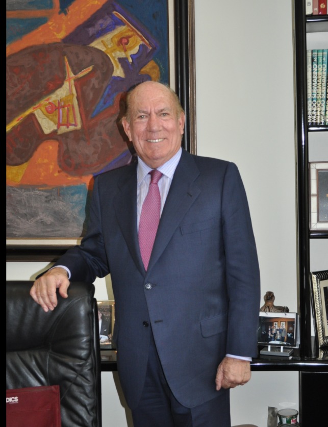 Antonio Suárez Gutiérrez respalda junto a empresarios